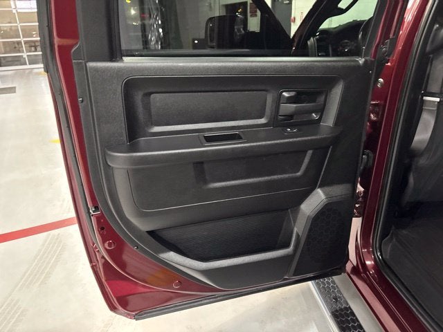 2022 RAM 2500 Tradesman Crew Cab 4x4 6'4" Box