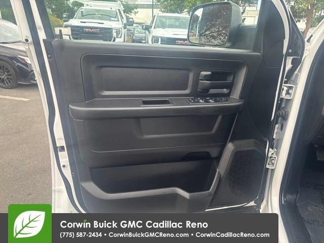 2018 RAM 2500 Tradesman Crew Cab 4x4 6'4" Box