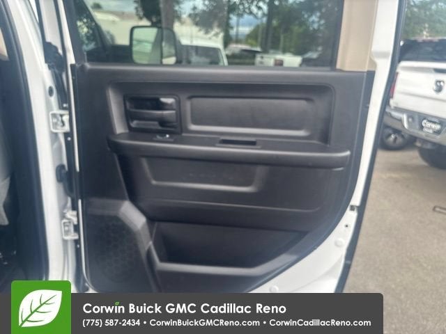 2018 RAM 2500 Tradesman Crew Cab 4x4 6'4" Box