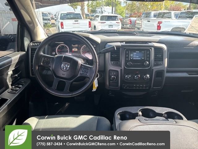 2017 RAM 2500 Tradesman Crew Cab 4x4 6'4" Box