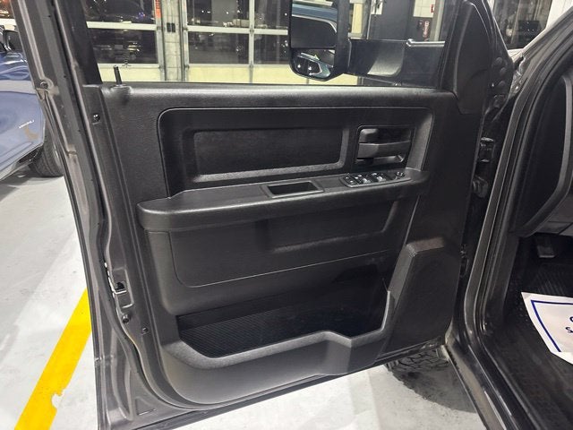 2022 RAM 2500 Tradesman Crew Cab 4x4 6'4" Box