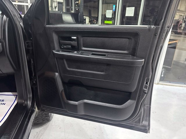 2022 RAM 2500 Tradesman Crew Cab 4x4 6'4" Box