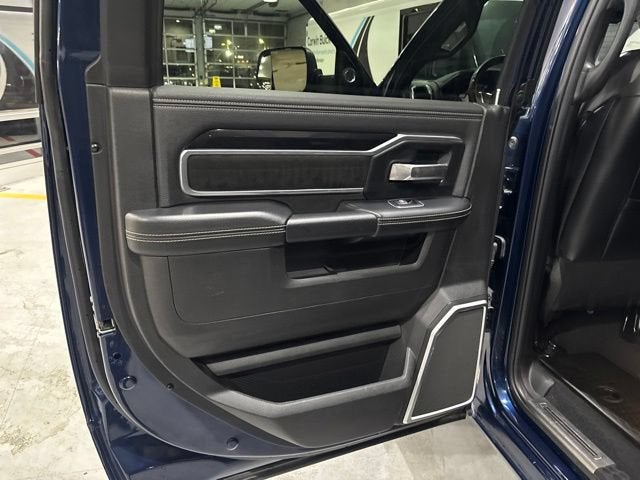 2022 RAM 2500 Laramie Crew Cab 4x4 6'4" Box