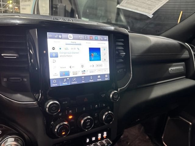 2022 RAM 2500 Laramie Crew Cab 4x4 6'4" Box
