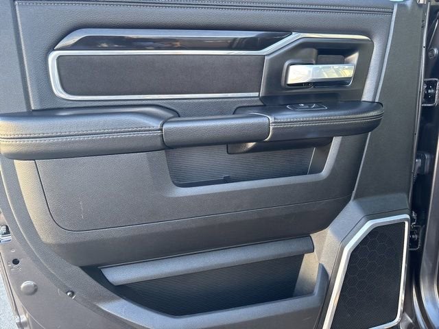 2022 RAM 2500 Laramie Crew Cab 4x4 6'4" Box