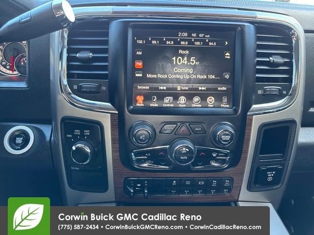 2017 RAM 2500 Laramie Crew Cab 4x4 6'4" Box