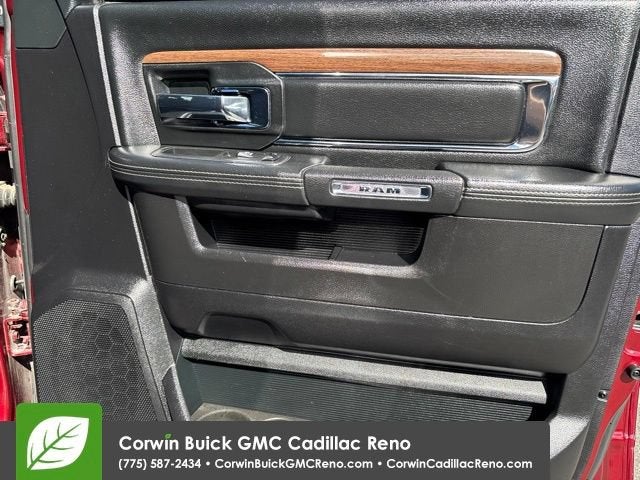 2017 RAM 2500 Laramie Crew Cab 4x4 6'4" Box