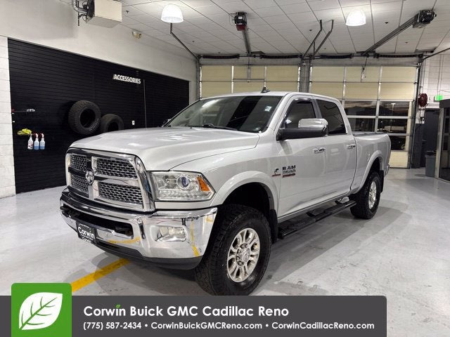 2017 RAM 2500 Laramie Crew Cab 4x4 6'4" Box