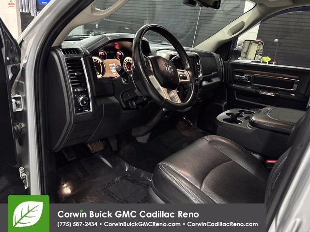 2017 RAM 2500 Laramie Crew Cab 4x4 6'4" Box