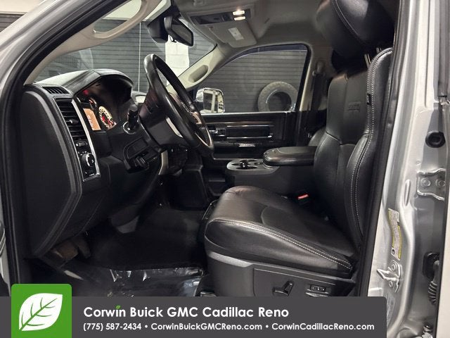 2017 RAM 2500 Laramie Crew Cab 4x4 6'4" Box