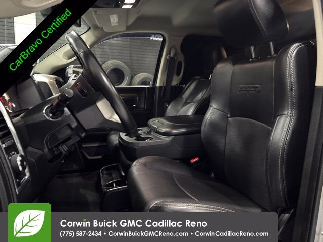 2017 RAM 2500 Laramie Crew Cab 4x4 6'4" Box