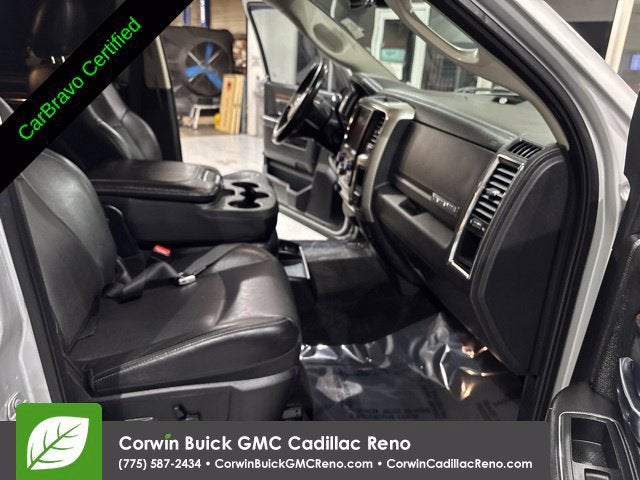 2017 RAM 2500 Laramie Crew Cab 4x4 6'4" Box