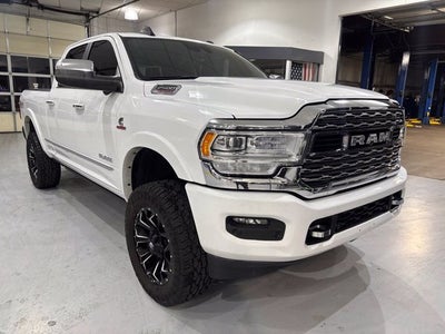 2022 RAM 2500 Limited Crew Cab 4x4 6'4" Box