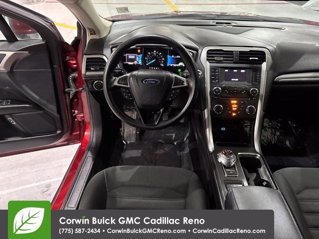 2017 Ford Fusion Hybrid SE