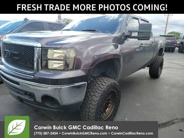 2011 GMC Sierra 4WD Crew Cab SLT SWB's photo