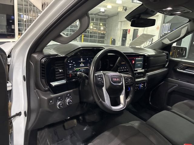 2024 GMC Sierra 1500 SLE