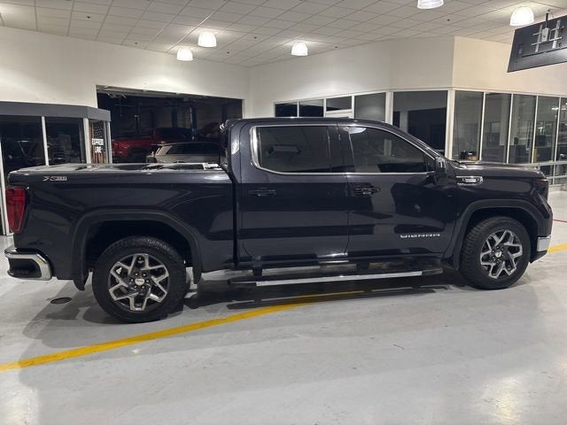 2023 GMC Sierra 1500 SLE