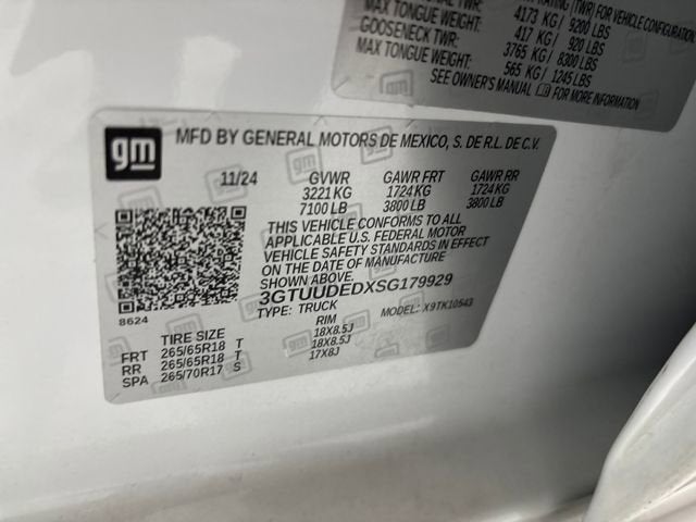 2025 GMC Sierra 1500 SLT