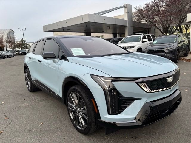 2025 Cadillac OPTIQ Sport 2