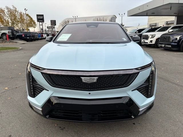 2025 Cadillac OPTIQ Sport 2
