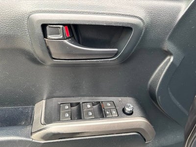 2017 Toyota Tacoma SR5 V6