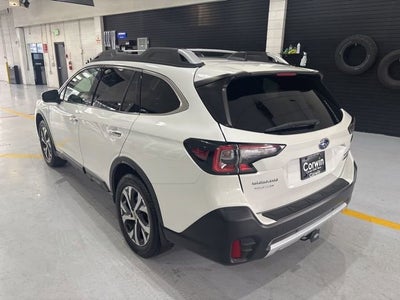 2022 Subaru Outback Touring XT