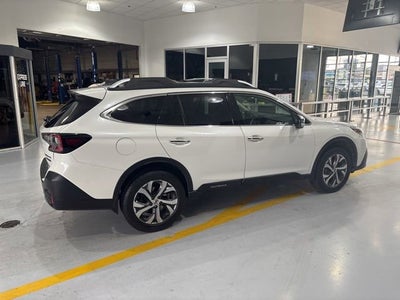 2022 Subaru Outback Touring XT