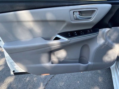 2016 Toyota Camry Hybrid SE