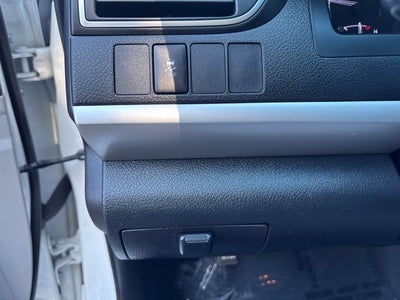 2016 Toyota Camry Hybrid SE