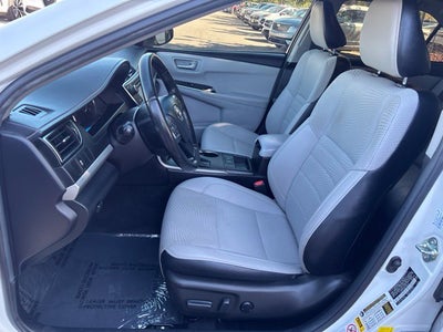 2016 Toyota Camry Hybrid SE