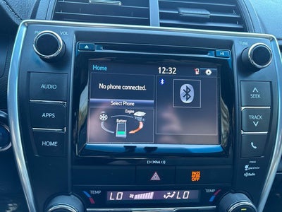 2016 Toyota Camry Hybrid SE