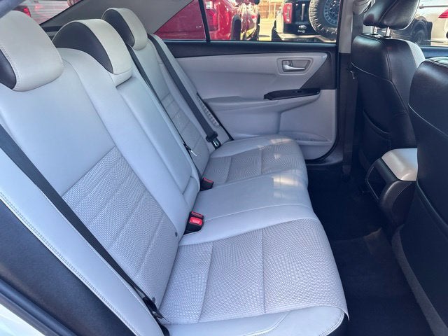 2016 Toyota Camry Hybrid SE
