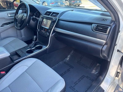 2016 Toyota Camry Hybrid SE