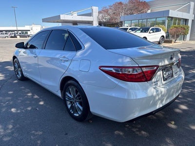 2016 Toyota Camry Hybrid SE