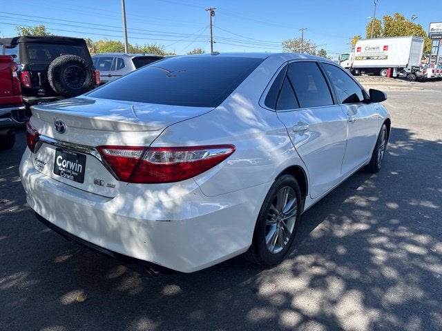 2016 Toyota Camry Hybrid SE