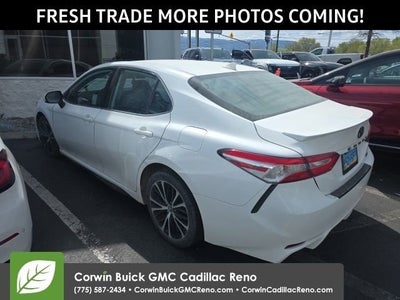 2020 Toyota Camry SE