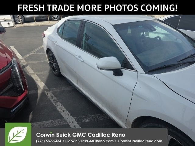 2020 Toyota Camry SE