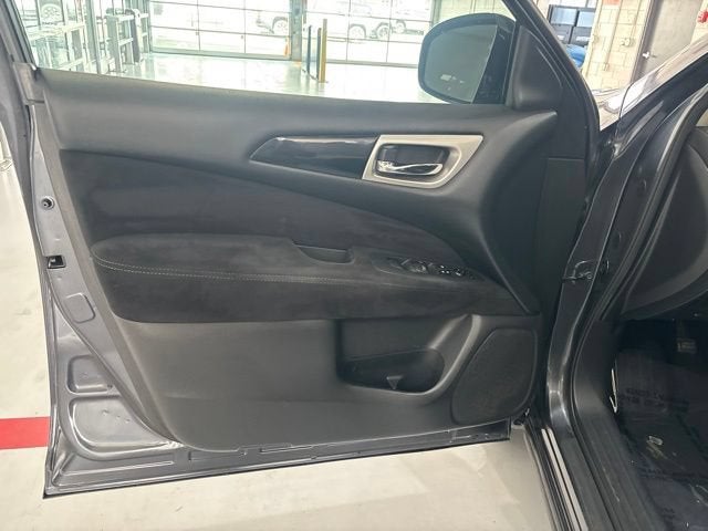 2014 Nissan Pathfinder SV
