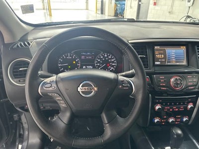 2014 Nissan Pathfinder SV
