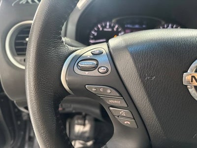 2014 Nissan Pathfinder SV