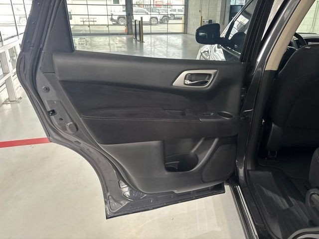 2014 Nissan Pathfinder SV