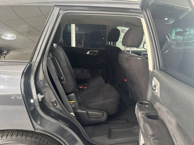2014 Nissan Pathfinder SV