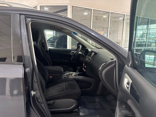 2014 Nissan Pathfinder SV