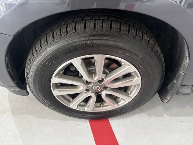 2014 Nissan Pathfinder SV