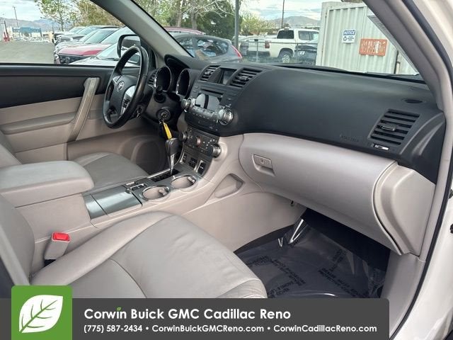 2012 Toyota Highlander SE V6