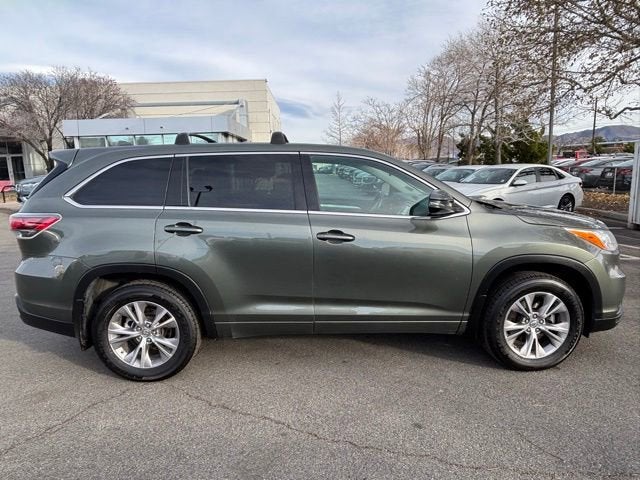 2015 Toyota Highlander LE
