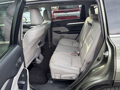 2015 Toyota Highlander LE