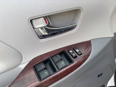 2012 Toyota Sienna XLE 7 Passenger