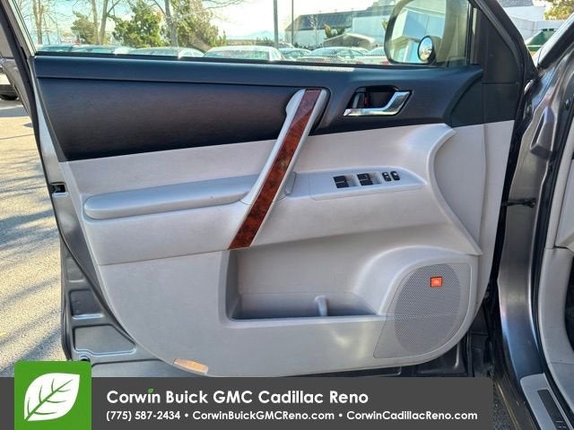 2012 Toyota Highlander Limited V6