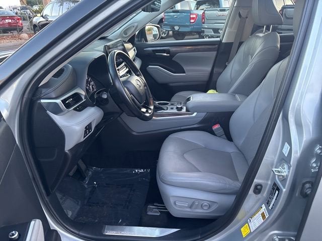 2020 Toyota Highlander Platinum